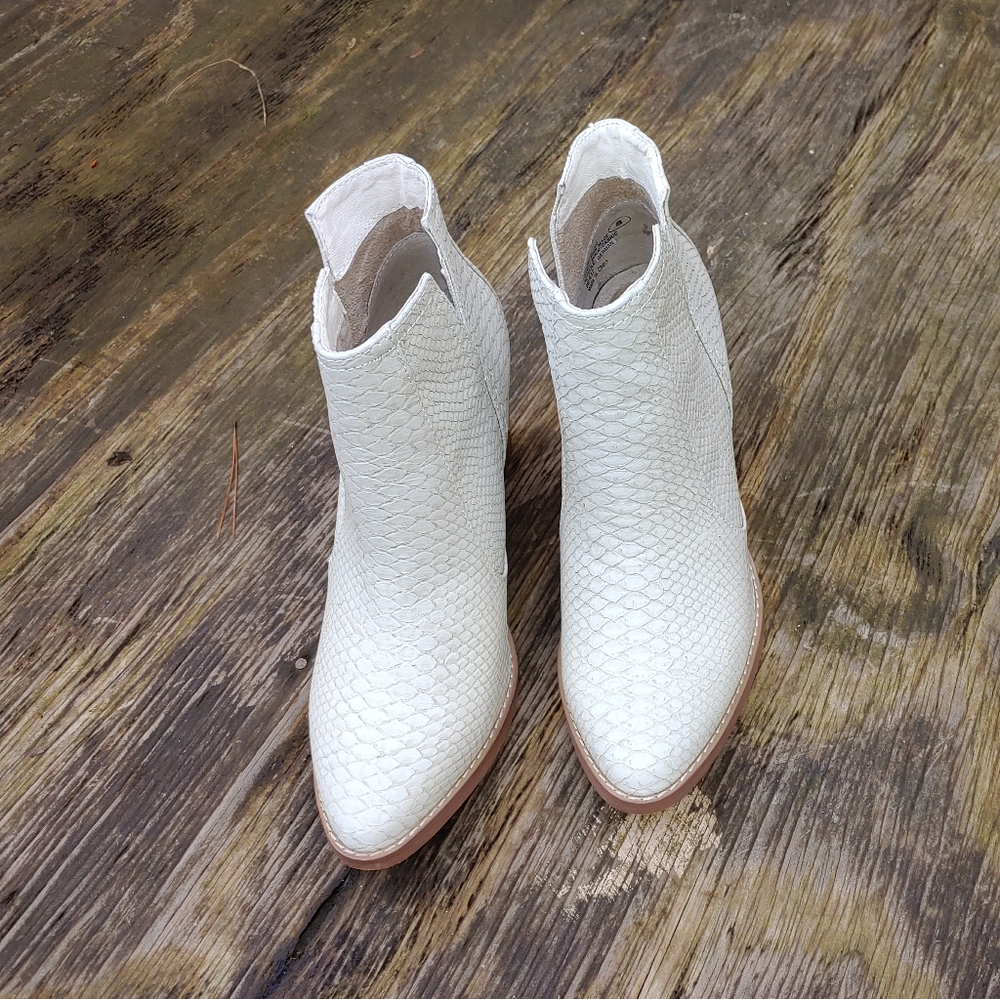 Laura Marano Ankle Boots